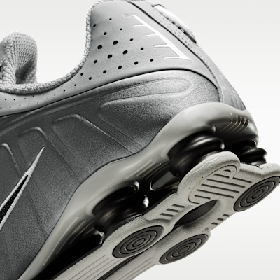 Nike Shox R4 Men's Shoes. Nike CA